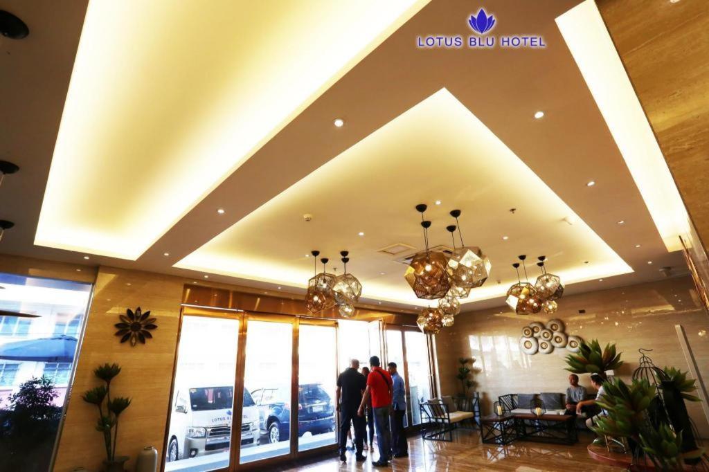 לגאזפי Lotus Blu Hotel מראה חיצוני תמונה