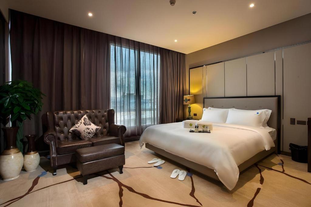 לגאזפי Lotus Blu Hotel מראה חיצוני תמונה
