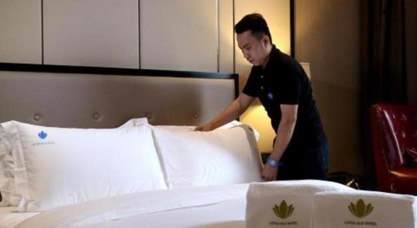 לגאזפי Lotus Blu Hotel מראה חיצוני תמונה