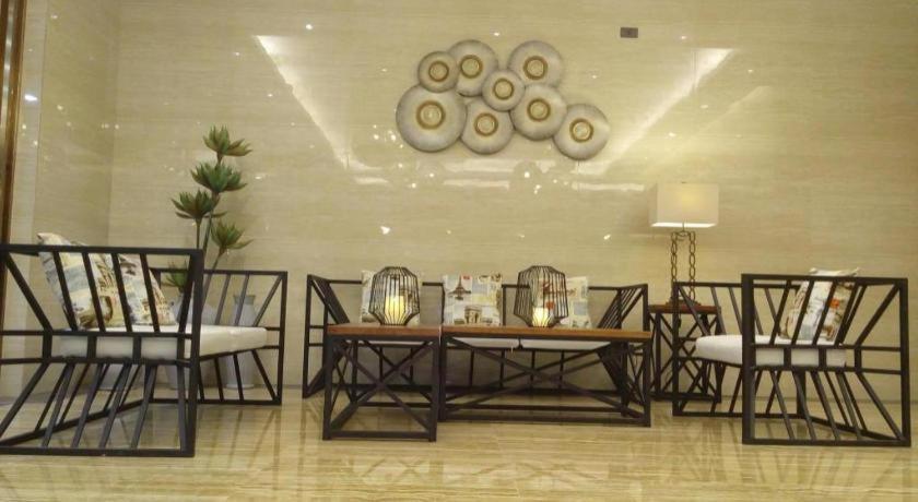 לגאזפי Lotus Blu Hotel מראה חיצוני תמונה