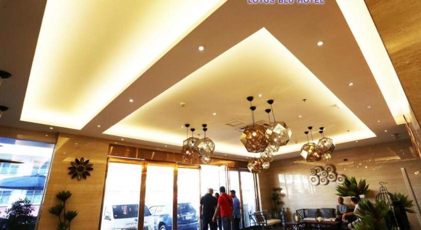 לגאזפי Lotus Blu Hotel מראה חיצוני תמונה