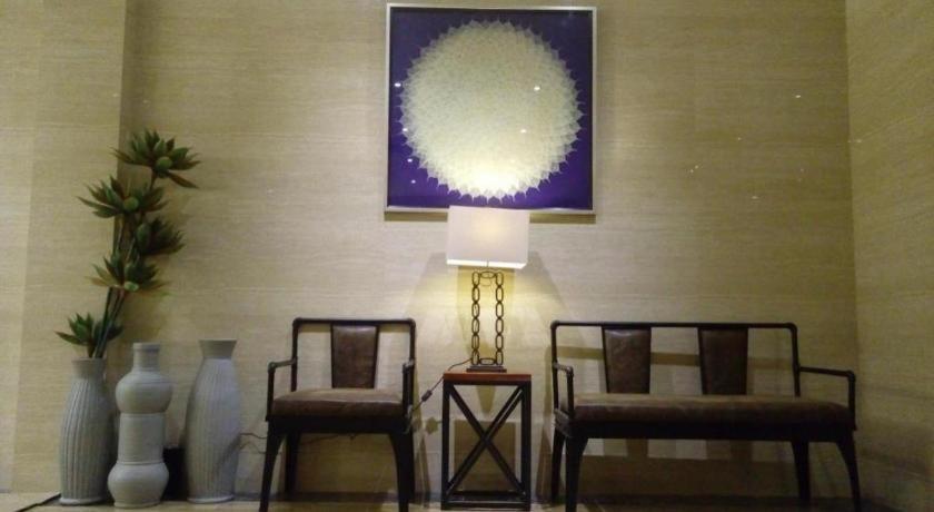 לגאזפי Lotus Blu Hotel מראה חיצוני תמונה